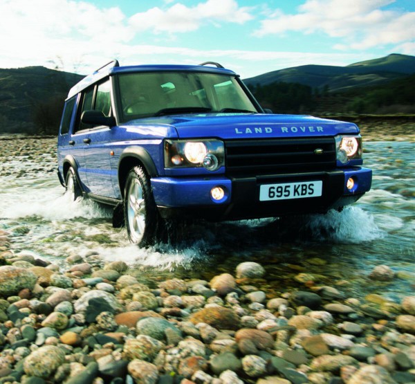 By 1998 Land Rover had a new owner (BMW) and the Discovery 2 was a quantum leap in terms of power, quality and brand perception - Model shown is a face lifted Discovery 2 from 2002.
