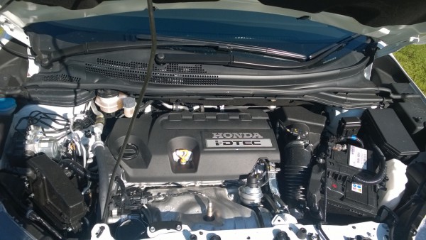 The 2.2 i-DTEC engine has a credible 350Nm of torque and pulls cleanly in any gear. Its refined too and offers decent economy - Performance is almost rapid.