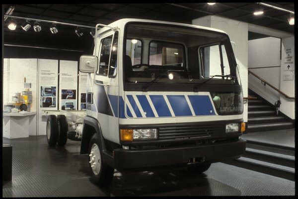 The Roadrunner in production form at the 1984 Design Council Award display.