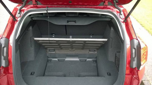 The cargo bay is well thought out and truly massive. Clever suspension design and the fuel tank mounted up front means you have well over 1600 litres of loadspace and a bery flat floor.