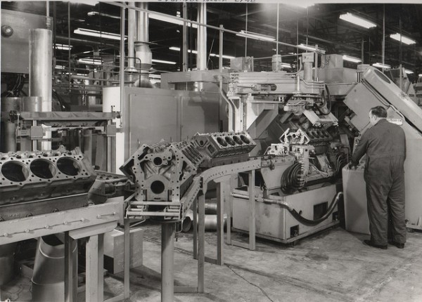 Early Darlington days: This shot from around 1971 show V8-504 engine blocks on the assembly line. Image: Chuck Rutland