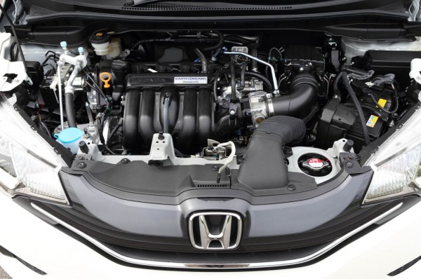 2014-Honda-Jazz-Engine