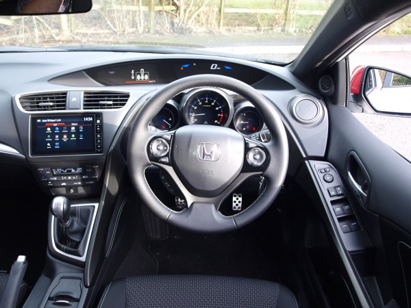 The usual Civic features of a decent driving position and clever use of available space remain. The six speed box has a superb change action and short throw to give the driver a feeling of engagement. Cabin still feels a bit gloomy but its nicely screwed together and feels rock solid.