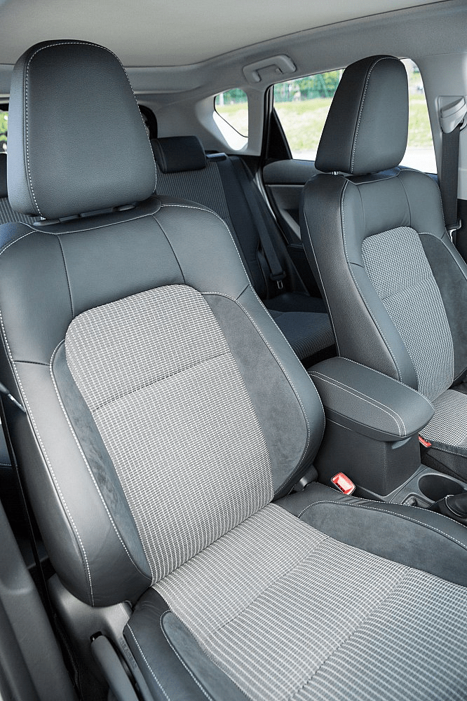 auris front seats